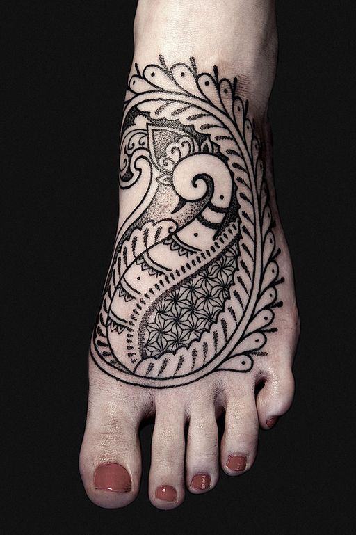 Blackwork dövme çalışması 04